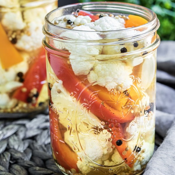 Karnabahar Turşusu Tarifi: Hızlı, Tam Ölçülü Tarif