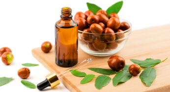 Jojoba Yağı Göz Çevresine Sürülür mü?