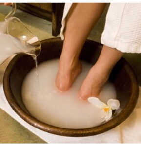 Evde ayak kokusu giderme