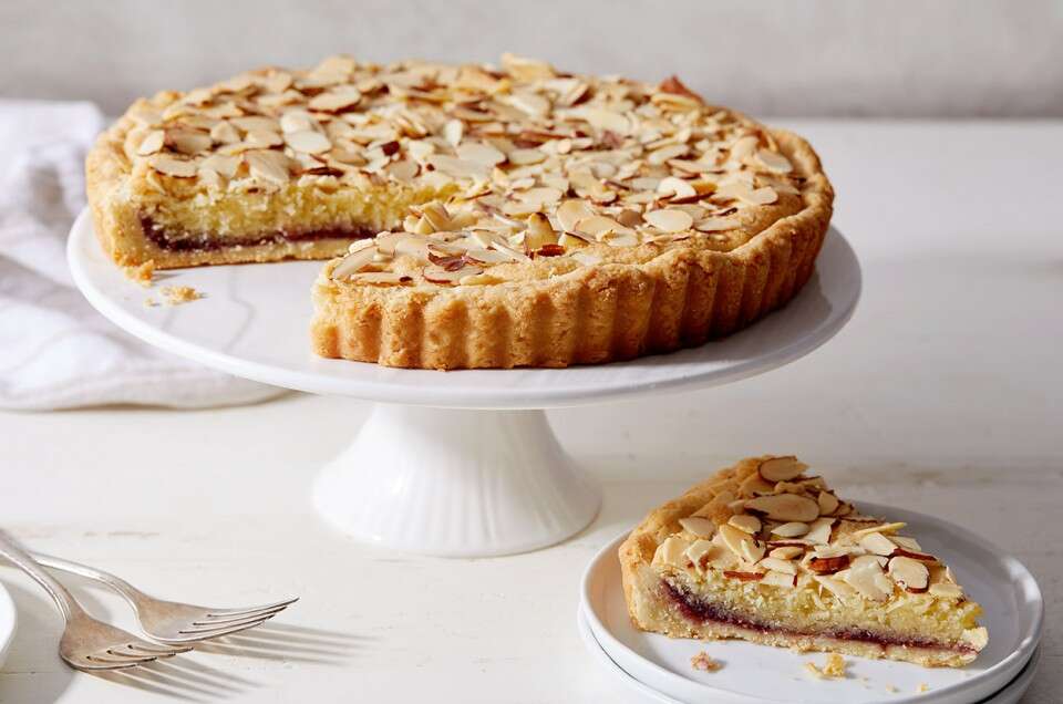 Bakewell Tart tarifi (Badem Ezmeli Tart)