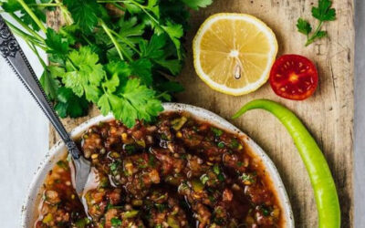 Lokanta Usulü Acılı Ezme Tarifi