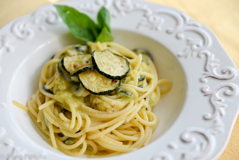 Spaghetti alla Nerano tarifi