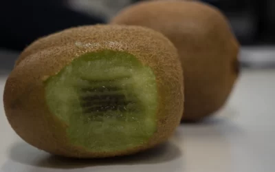 Kivi Kabuğu Yenir mi? Faydaları Neler?