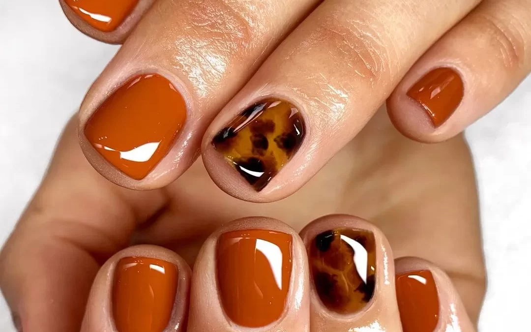 Tırnaklarda Çökme Neden Olur? Nasıl Geçer?