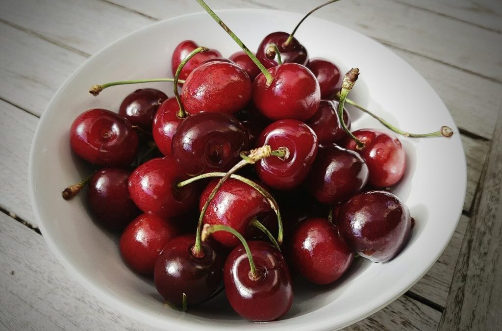 Apigenin: Bitkisel Kaynaklı Bir Flavonoid