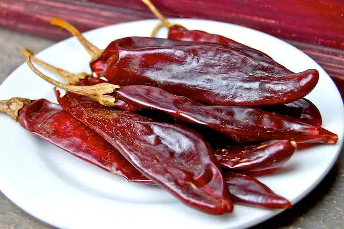 guajillo biberi özellikleri