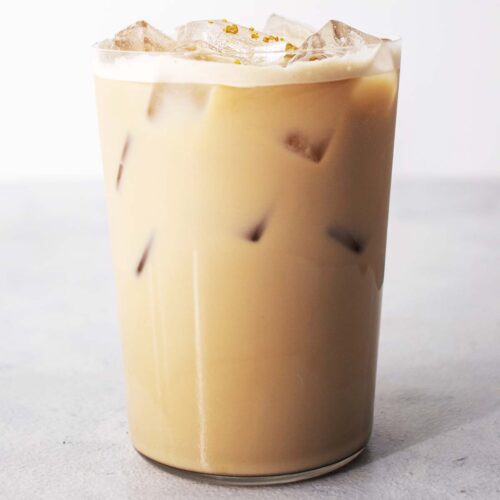 iced Almond Biscotti Oat Latte Kaç Kalorisi