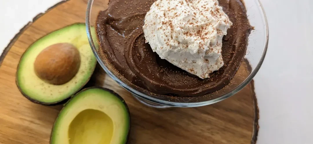 Avokadolu kakao mousse tarifi