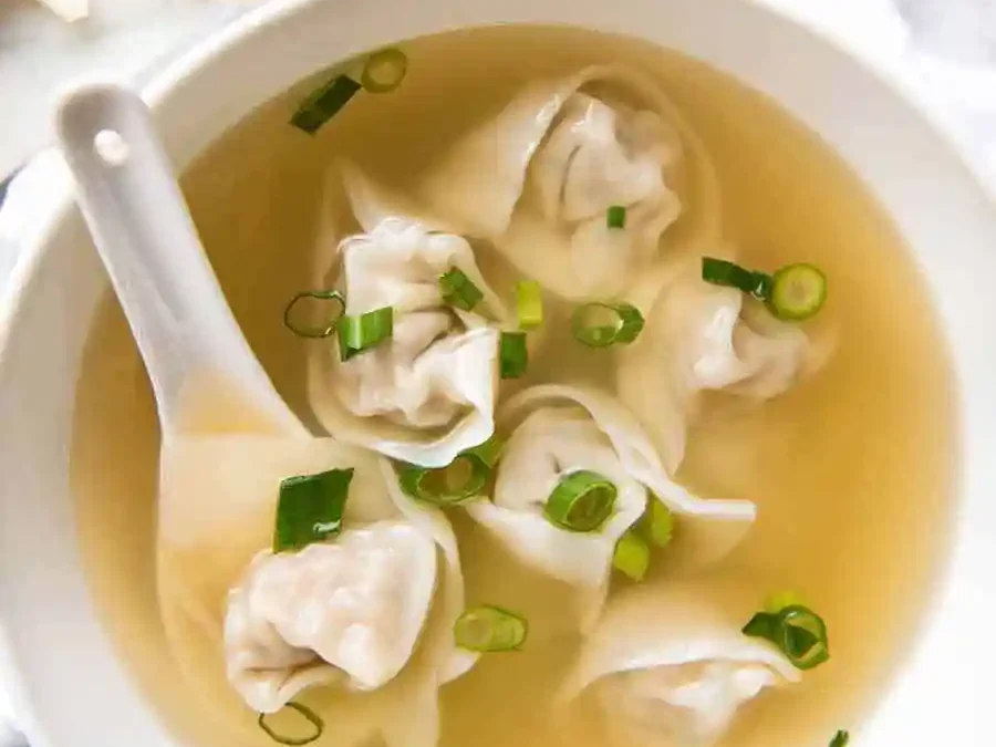 Füzyon wonton çorbası