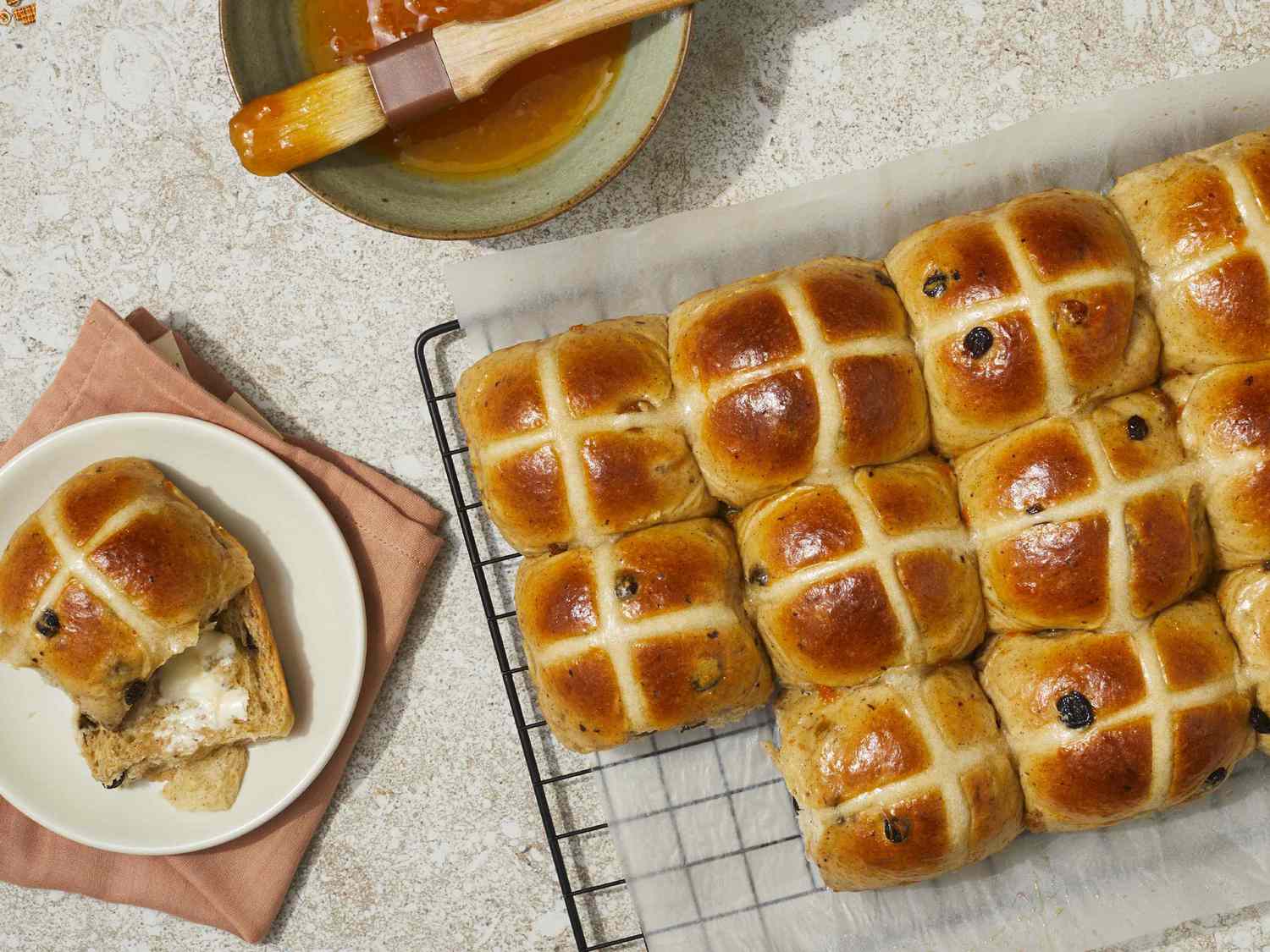 Sıcak Haçlı Çörek Tarifi (Hot cross bun)