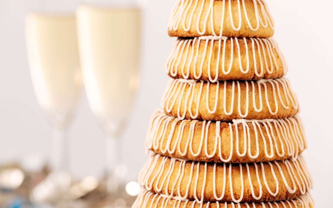 Kransekake Norveç Pastası Tarifi