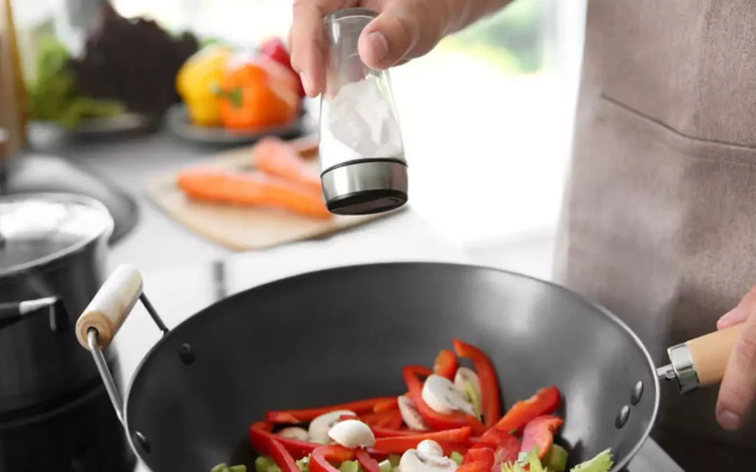 Pişmiş Yemeğin Tuzu Nasıl Alınır?