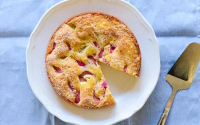 Rabarbrakake Tarifi: Norveç Keki