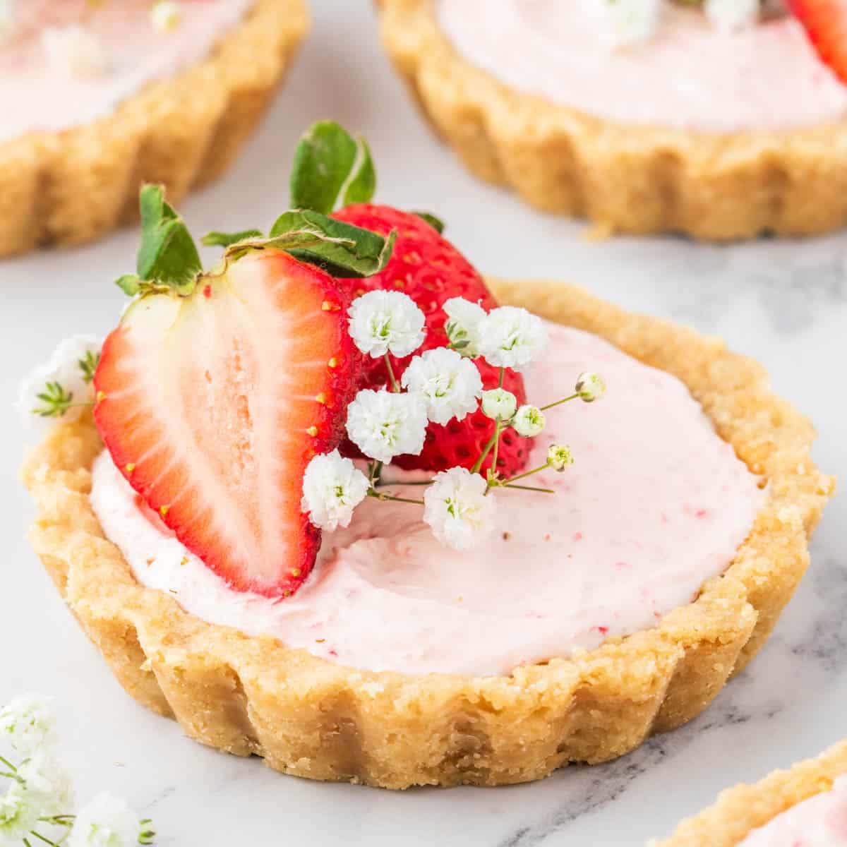 mini çilekli tart tarifi