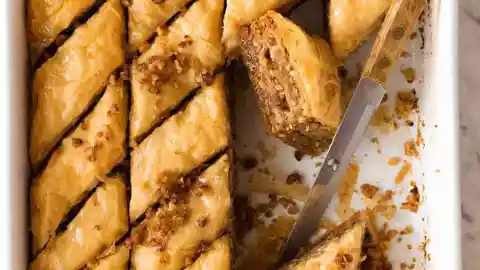 Milföyden Pratik Baklava Tarifi