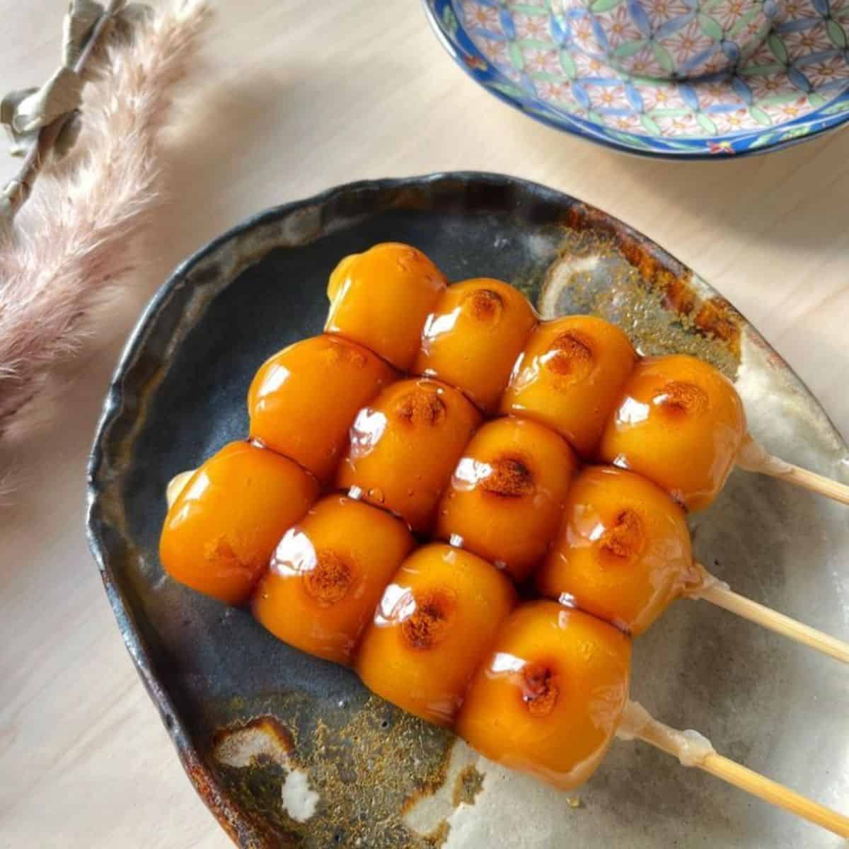 Mitarashi Dango Tarifi