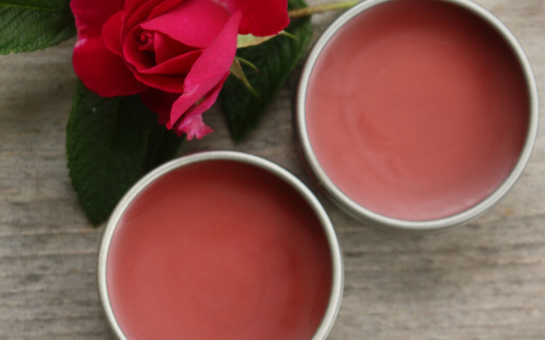 Gül Yapraklarından Ruj Yapımı